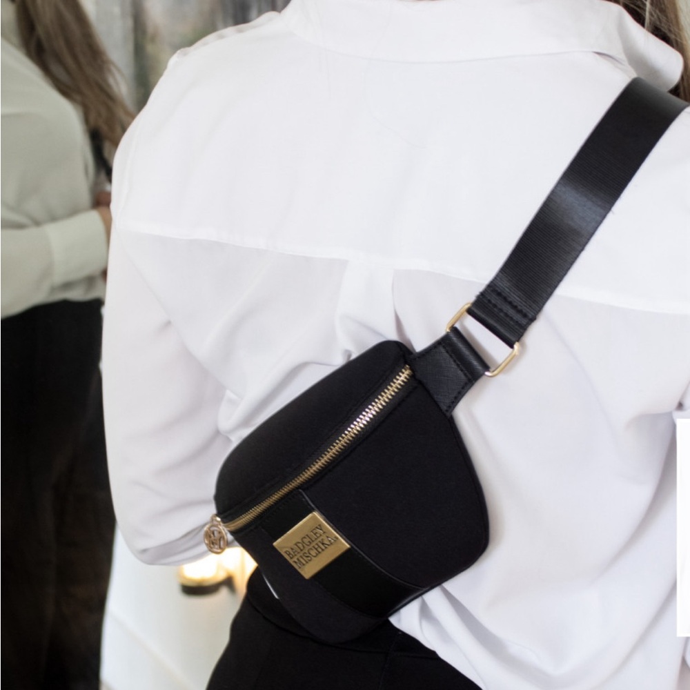 NWT Badgley Mischka Sage Scuba & Vegan Leather Belt Bag - Black